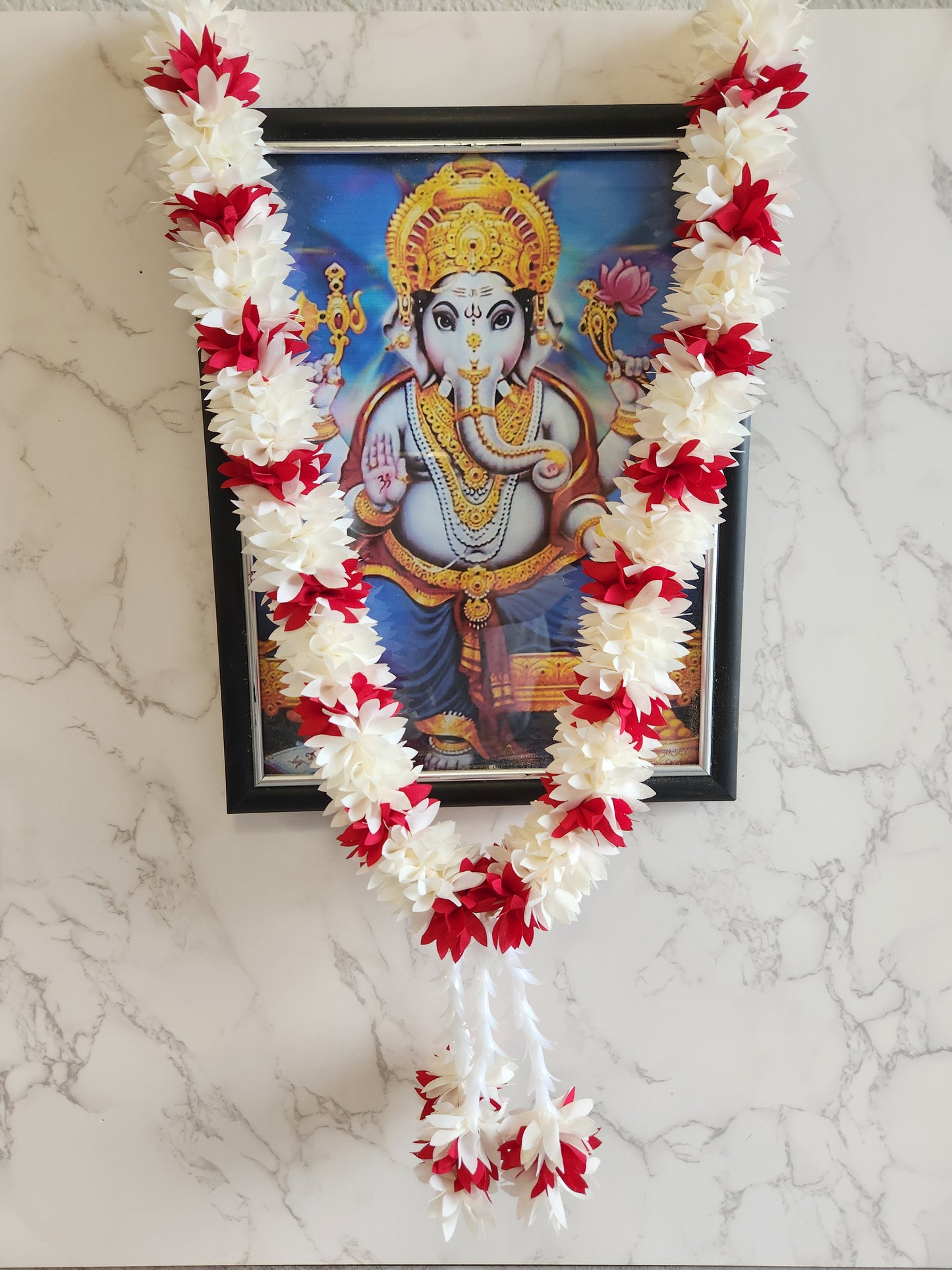 Garlands/Deity photo frame malas